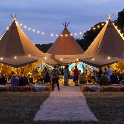 Tipi wedding Showcase