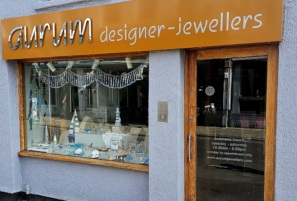 Gallery image 2: aurum-designer-jewellers