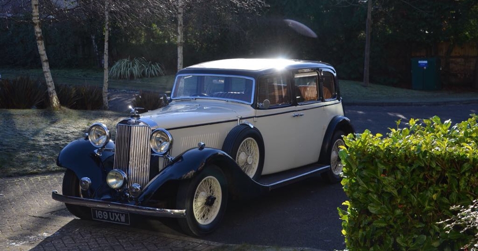 Image 3: Ashdown Classic Wedding Cars