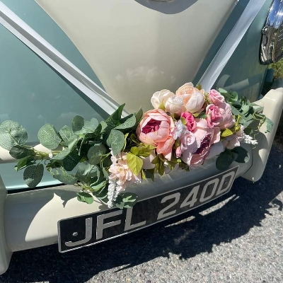 Image 2: Ashdown Classic Wedding Cars