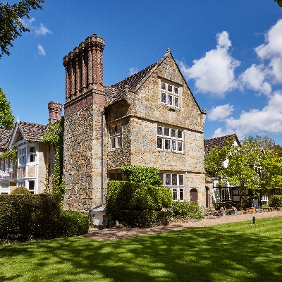 Soak up the sunshine at Ockenden Manor